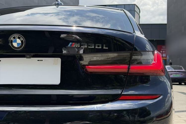 Used BMW 3 Series 2021 Second Facelift 330Li xDrive M Sport Night Edition Package Exterior 12
