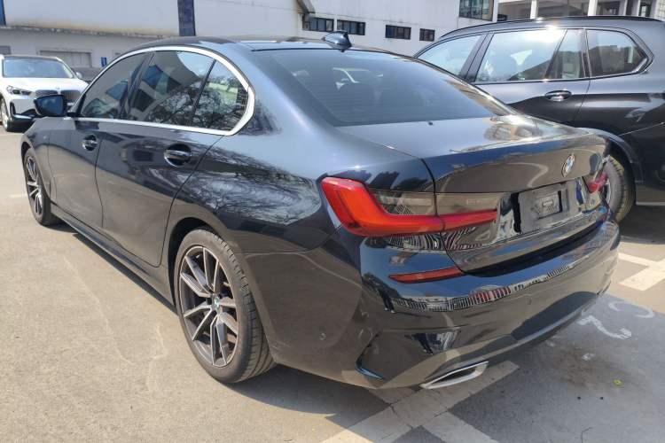 Used BMW 3 Series 2021 Second Facelift 325Li M Sport Package Exterior 2
