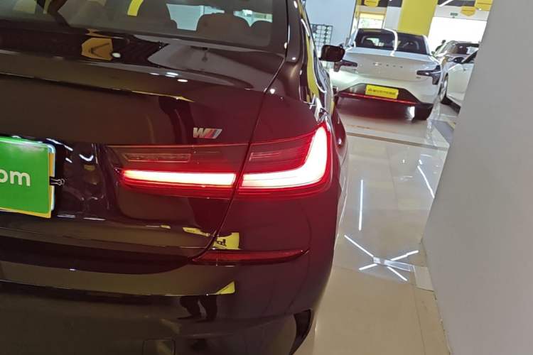 Used BMW 3 Series 2021 Facelifted 320Li M Sport Package Exterior 3