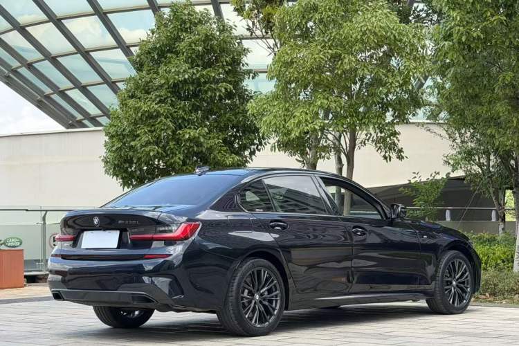 Used BMW 3 Series 2021 Second Facelift 330Li xDrive M Sport Night Edition Package Exterior 3