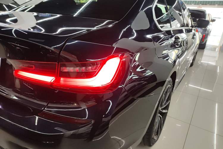 Used BMW 3 Series 2021 Facelifted 320Li M Sport Package Exterior 3