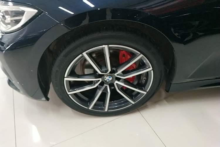 Used BMW 3 Series 2021 320Li M Sport Package Exterior 4