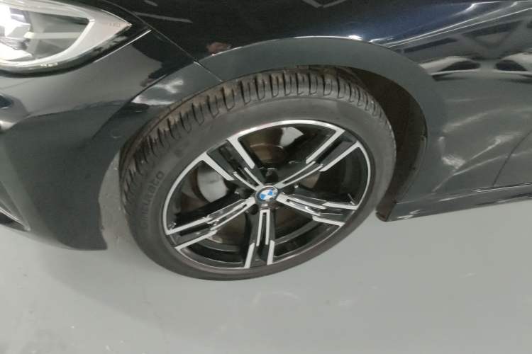 Used BMW 3 Series 2021 325i M Sport Package Exterior 4