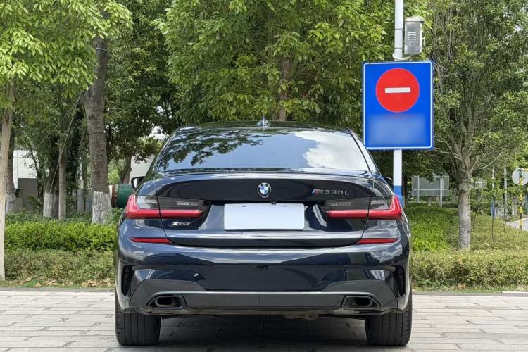 Used BMW 3 Series 2021 Second Facelift 330Li xDrive M Sport Night Edition Package Exterior 4