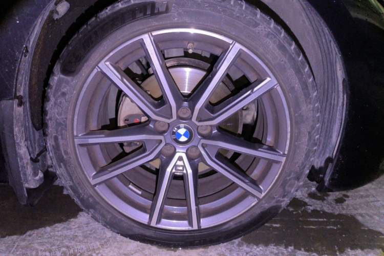 Used BMW 3 Series 2021 Facelifted 320Li M Sport Package Exterior 4