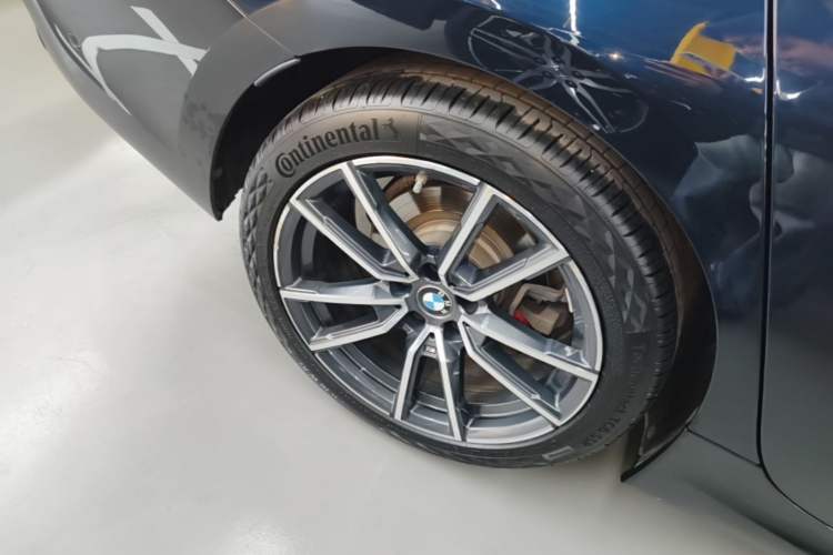 Used BMW 3 Series 2021 Restyled 325Li M Sport Package Exterior 5