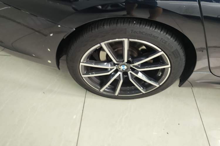 Used BMW 3 Series 2021 Second Facelift 325Li M Sport Package Exterior 5