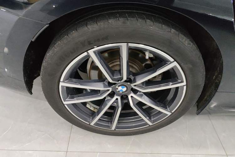 Used BMW 3 Series 2021 Facelifted 320Li M Sport Package Exterior 5
