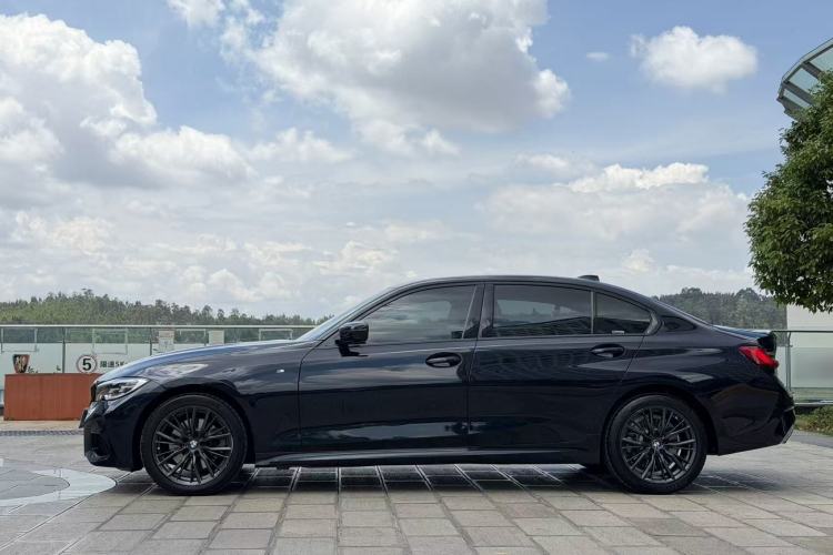 Used BMW 3 Series 2021 Second Facelift 330Li xDrive M Sport Night Edition Package Exterior 6