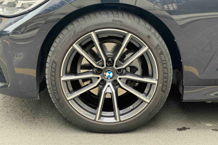 Used BMW 3 Series 2021 Second Facelift 325Li M Sport Package Exterior 7