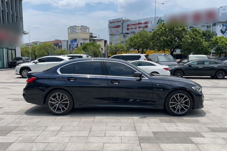 Used BMW 3 Series 2021 Facelifted 320Li M Sport Package Exterior 9