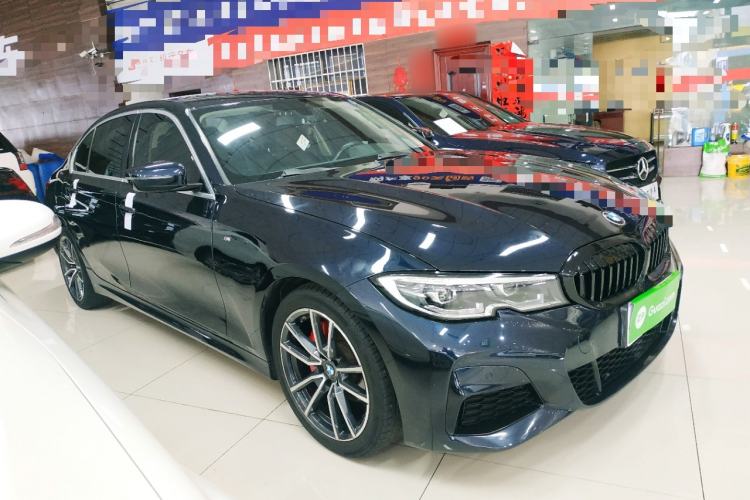 Used BMW 3 Series 2021 320Li M Sport Package Front Right 45 Deg