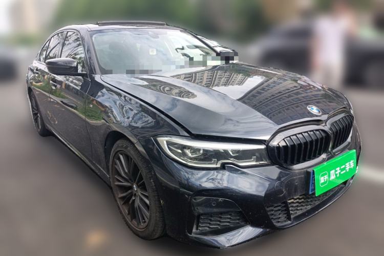 Used BMW 3 Series 2021 Restyled 325i M Sport Package Front Right 45 Deg