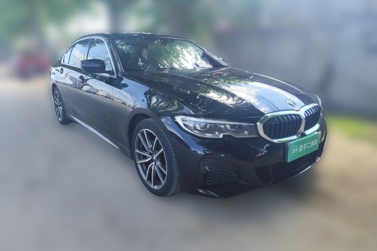Used BMW 3 Series 2021 Facelifted 320Li M Sport Package Front Right 45 Deg