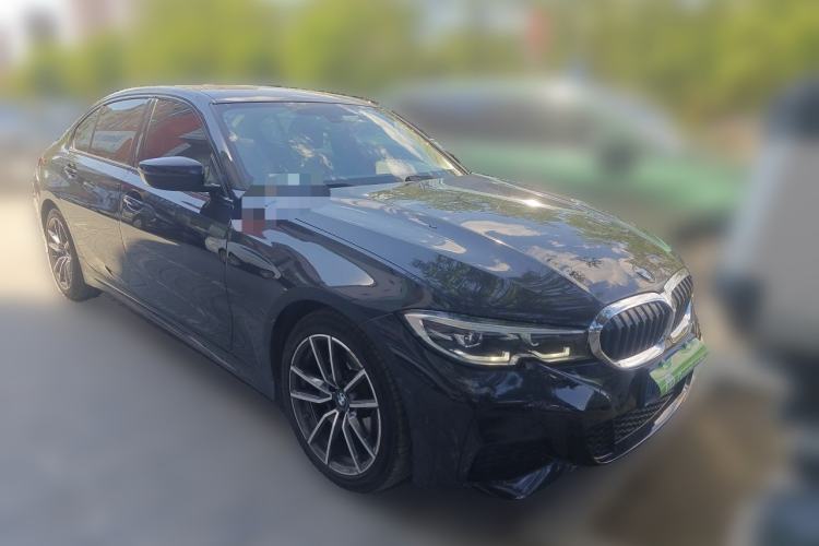 Used BMW 3 Series 2021 Facelifted 320Li M Sport Package Front Right 45 Deg