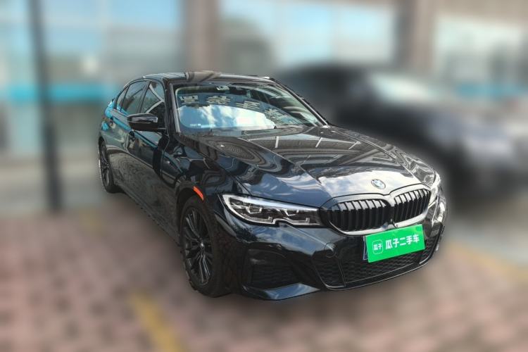 Used BMW 3 Series 2021 Second Facelift 325i M Sport Night Edition Package Front Right 45 Deg
