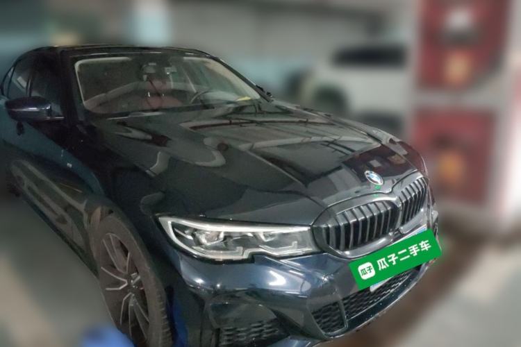 Used BMW 3 Series 2021 Facelifted 320Li M Sport Package Front Right 45 Deg