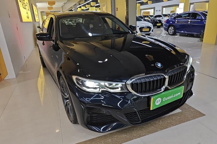 Used BMW 3 Series 2021 Facelifted 320Li M Sport Package Front Right 45 Deg