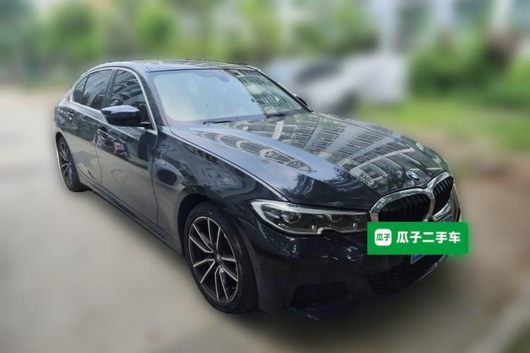 Used BMW 3 Series 2021 Facelifted 320Li M Sport Package Front Right 45 Deg