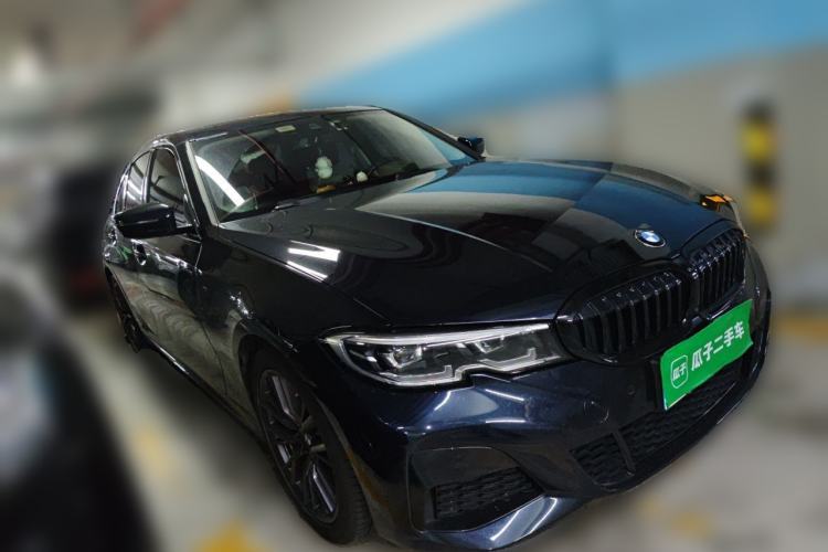 Used BMW 3 Series 2021 325i M Sport Night Edition package Front Right 45 Deg