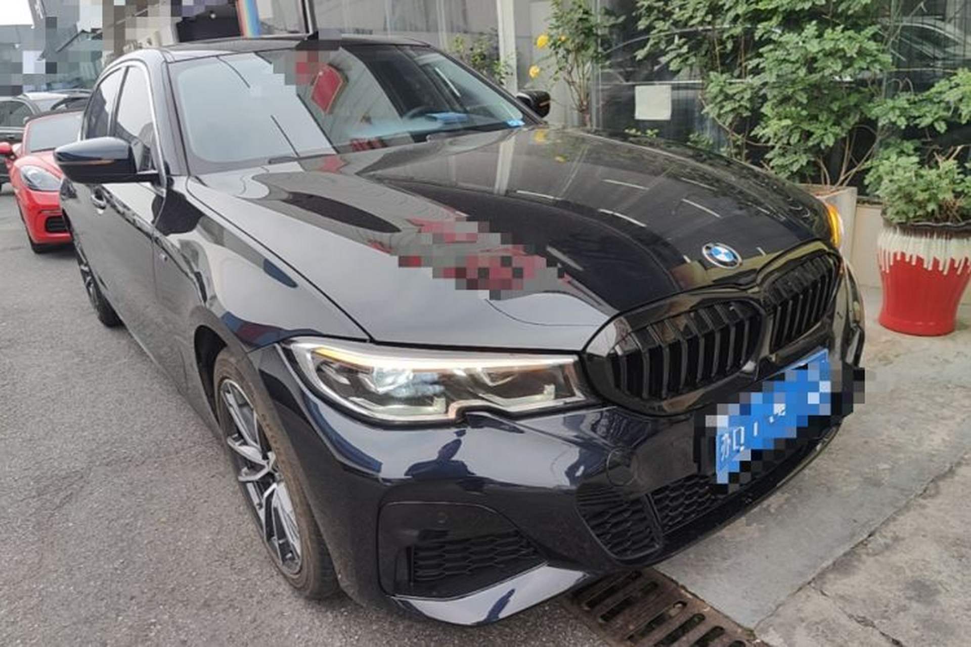 Used BMW 3 Series 2021 Second Facelift 320Li M Sport Package Front Right 45 Deg