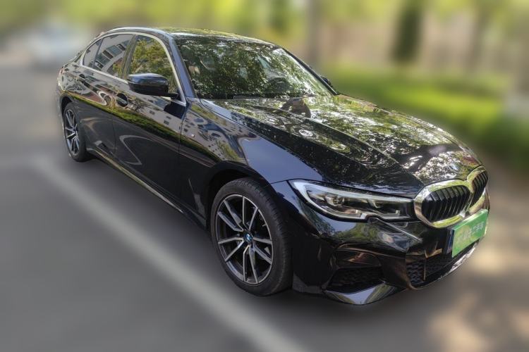 Used BMW 3 Series 2021 Restyled 325Li xDrive M Sport Package Front Right 45 Deg
