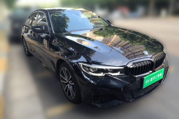 Used BMW 3 Series 2021 320Li M Sport Package Front Right 45 Deg