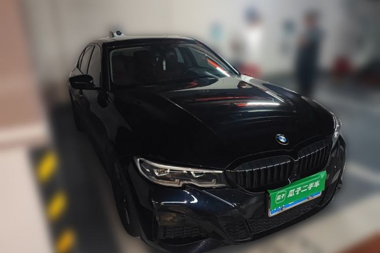 Used BMW 3 Series 2021 Second Facelift 325i M Sport Night Edition Package Front Right 45 Deg