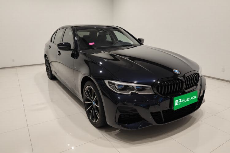 Used BMW 3 Series 2021 Restyled 330Li xDrive M Sport Night Edition Package Front Right 45 Deg