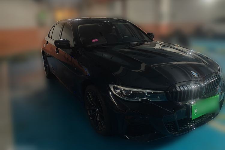 Used BMW 3 Series 2021 Restyled 330Li xDrive M Sport Night Edition Package Front Right 45 Deg