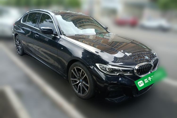 Used BMW 3 Series 2021 320Li M Sport Package Front Right 45 Deg