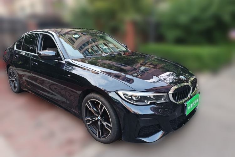 Used BMW 3 Series 2021 325i M Sport Package Front Right 45 Deg