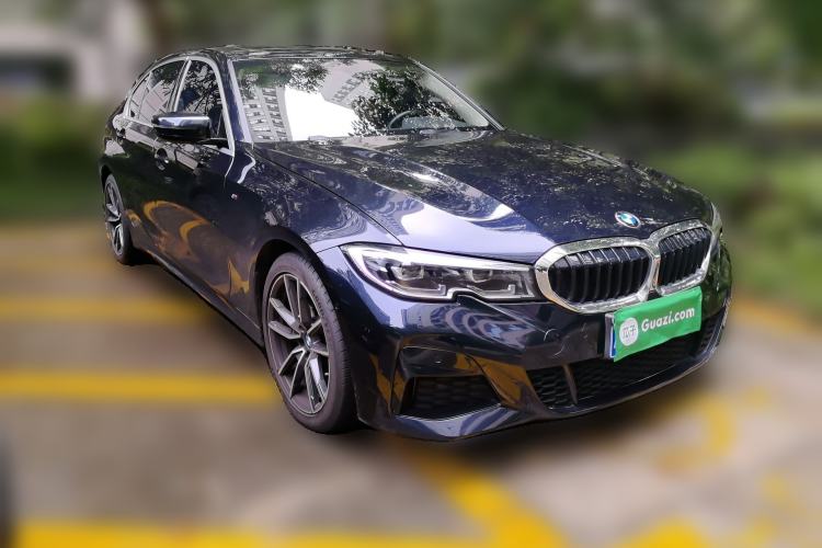 Used BMW 3 Series 2021 320Li M Sport Package Front Right 45 Deg