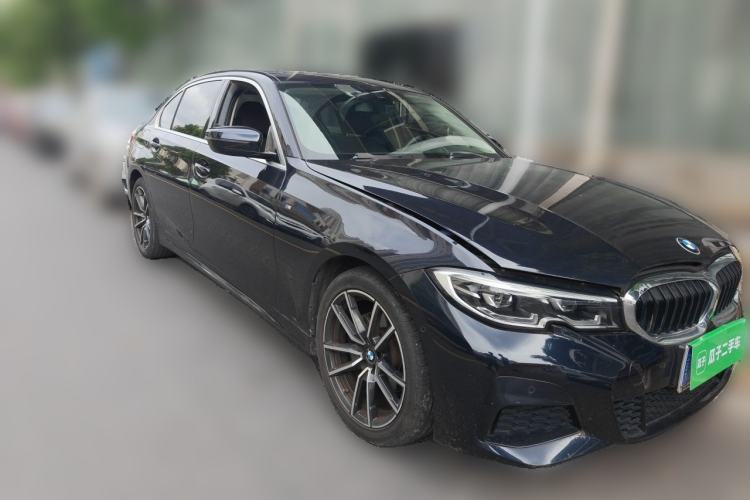 Used BMW 3 Series 2021 325Li M Sport Package Front Right 45 Deg