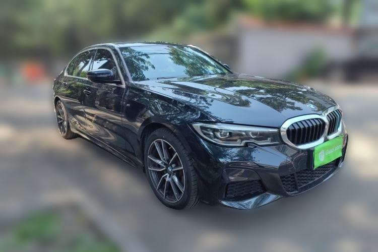 Used BMW 3 Series 2021 Second Facelift 325Li M Sport Package Front Right 45 Deg