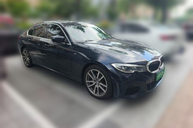Used BMW 3 Series 2021 320Li M Sport Package Front Right 45 Deg