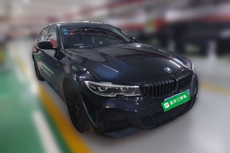 Used BMW 3 Series 2021 325i M Sport Night Edition package Front Right 45 Deg