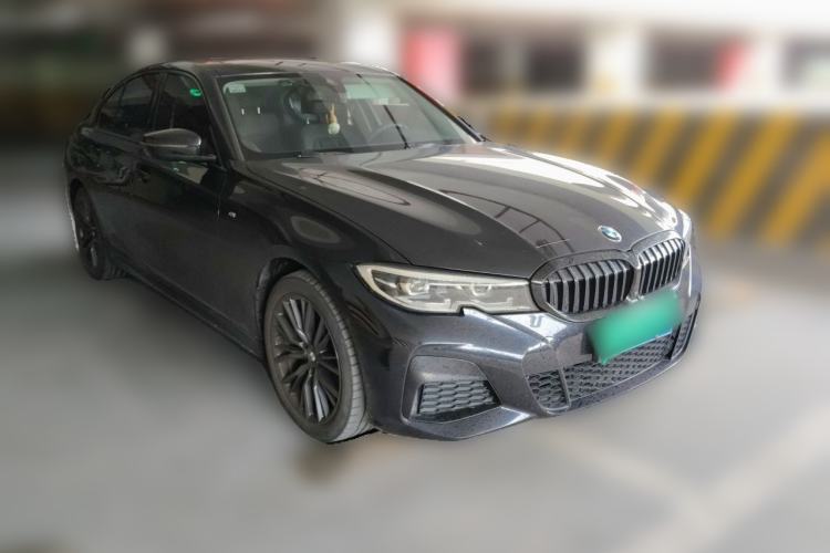 Used BMW 3 Series 2021 325i M Sport Night Edition package Front Right 45 Deg