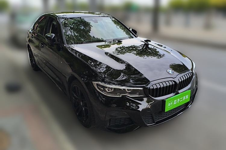 Used BMW 3 Series 2021 330i M Sport Night Edition Front Right 45 Deg