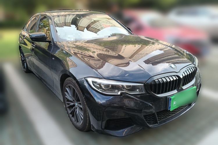 Used BMW 3 Series 2021 325i M Sport Night Edition package Front Right 45 Deg