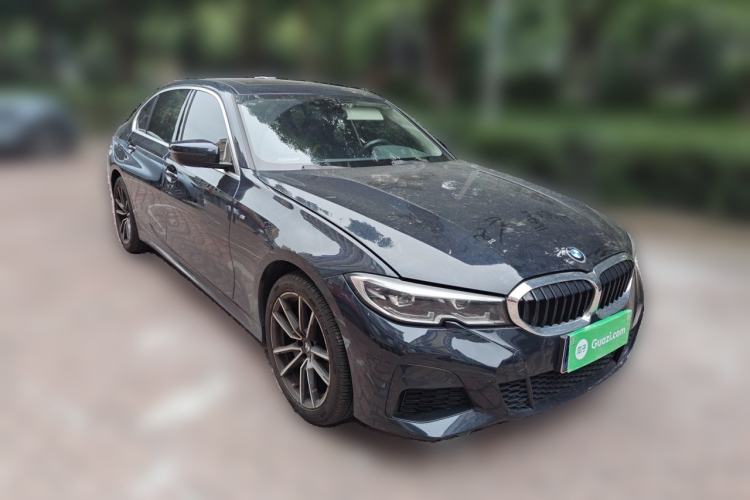 Used BMW 3 Series 2021 Facelifted 320Li M Sport Package Front Right 45 Deg