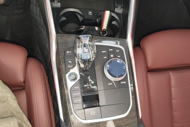 Used BMW 3 Series 2021 Second Facelift 325Li M Sport Package Gear Lever
