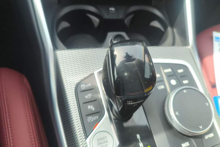 Used BMW 3 Series 2021 330i M Sport Night Edition Gear Lever