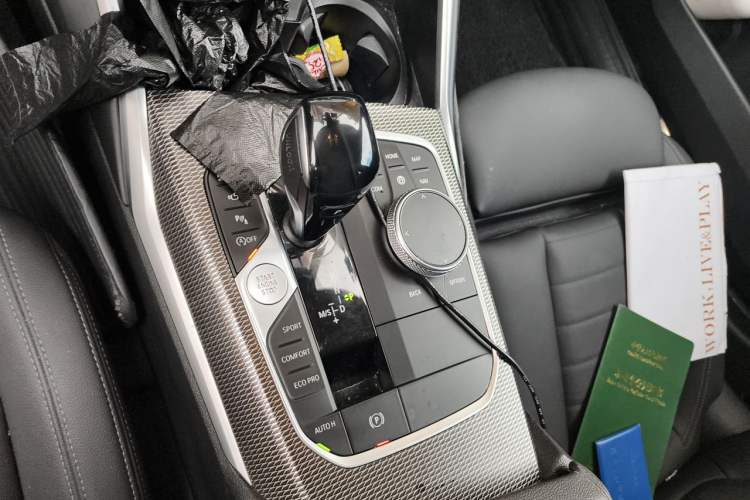 Used BMW 3 Series 2021 325Li M Sport Shadowline Package Gear Lever