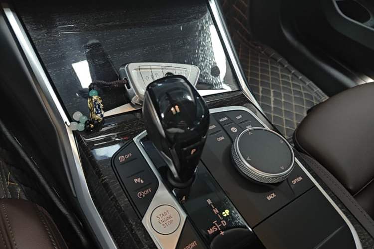 Used BMW 3 Series 2021 Restyled 325Li M Sport Package Gear Lever