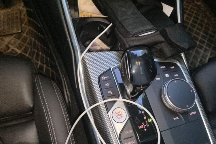 Used BMW 3 Series 2021 330i M Sport Night Edition Gear Lever