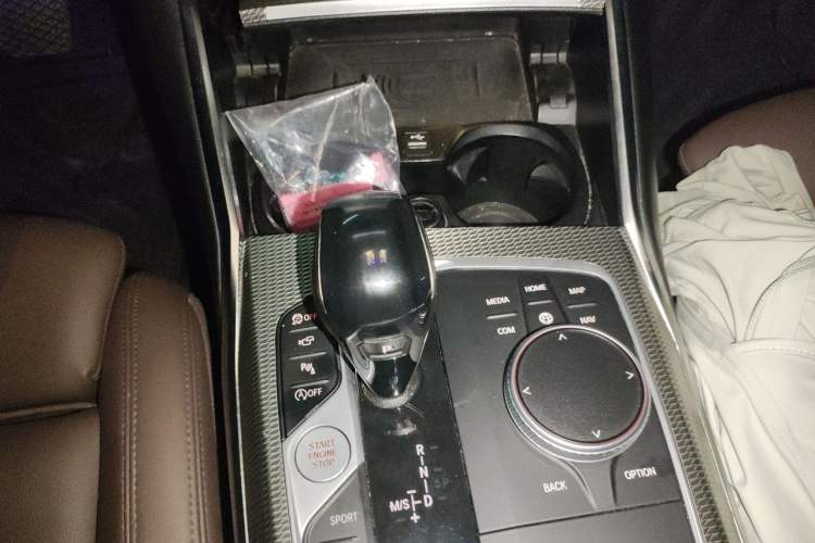 Used BMW 3 Series 2021 Facelifted 325Li M Sport Night Edition Package Gear Lever