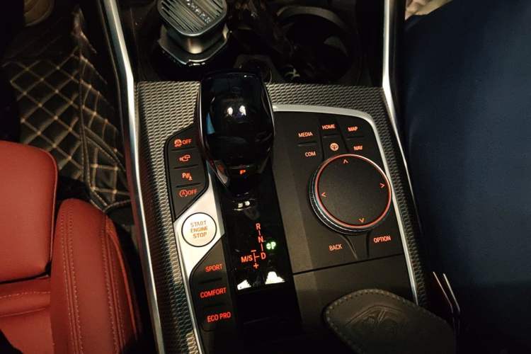 Used BMW 3 Series 2021 325i M Sport Night Edition package Gear Lever