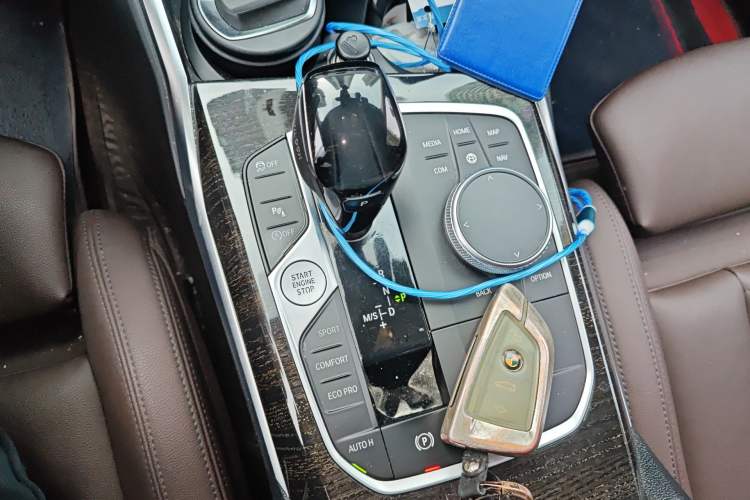 Used BMW 3 Series 2021 Second Facelift 325Li M Sport Package Gear Lever