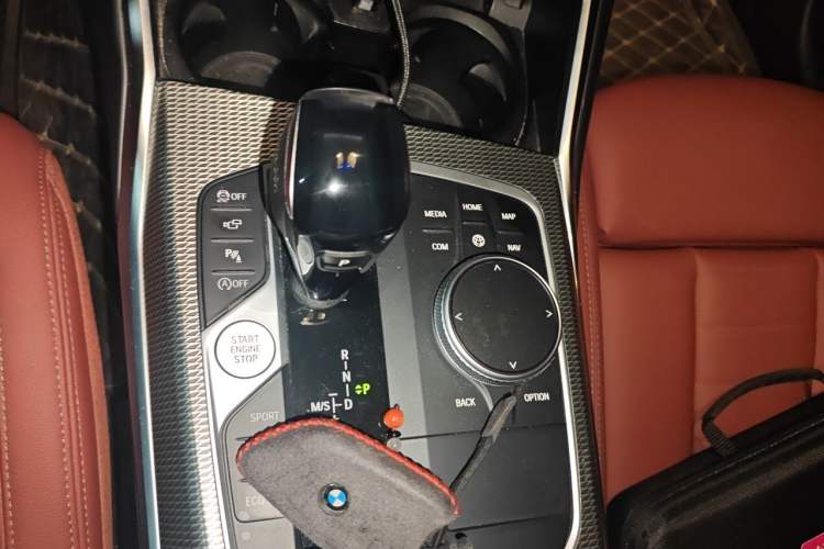 Used BMW 3 Series 2021 Second Facelift 325i M Sport Night Edition Package Gear Lever